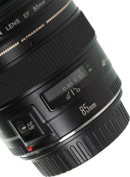Объектив Canon EF USM 85мм f/1.8 2519A012
